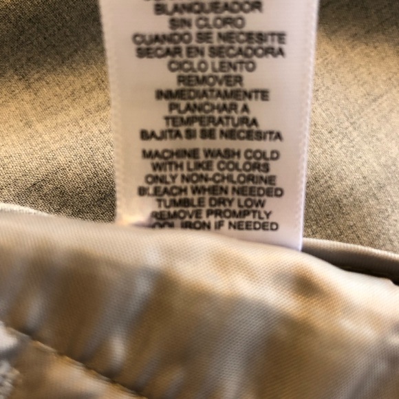 Women's Daisy Fuentes Grey Dress Pants Size 6 Inseam= 33” wide straight cut - Picture 14 of 14